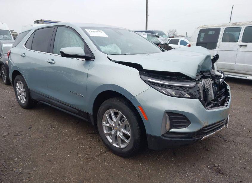 2022 Chevrolet Equinox AWD LT (VIN 2GNAXUEV1N6142438) main photo