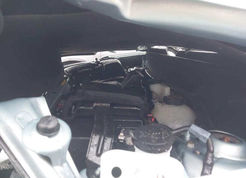 Photo 10 of 2022 Chevrolet Equinox AWD LT (VIN 2GNAXUEV1N6142438)