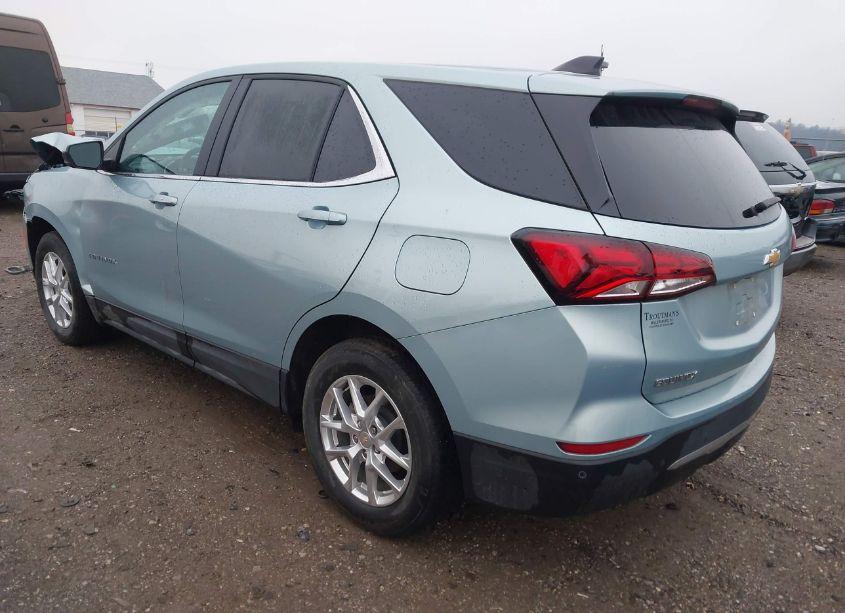 Photo 3 of 2022 Chevrolet Equinox AWD LT (VIN 2GNAXUEV1N6142438)