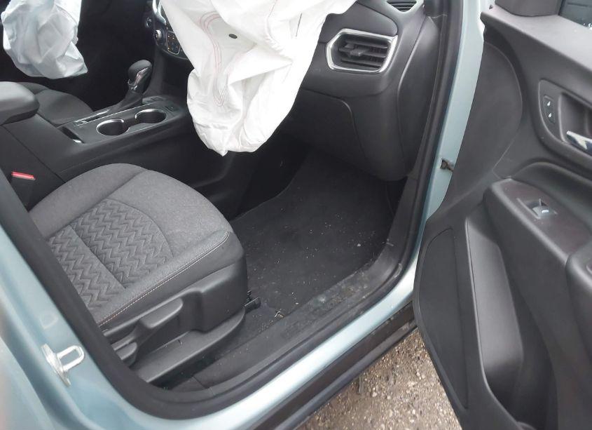 Photo 5 of 2022 Chevrolet Equinox AWD LT (VIN 2GNAXUEV1N6142438)