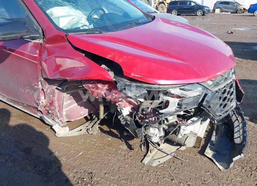 Photo 6 of 2019 Chevrolet Equinox LT (VIN 2GNAXUEV2K6105507)