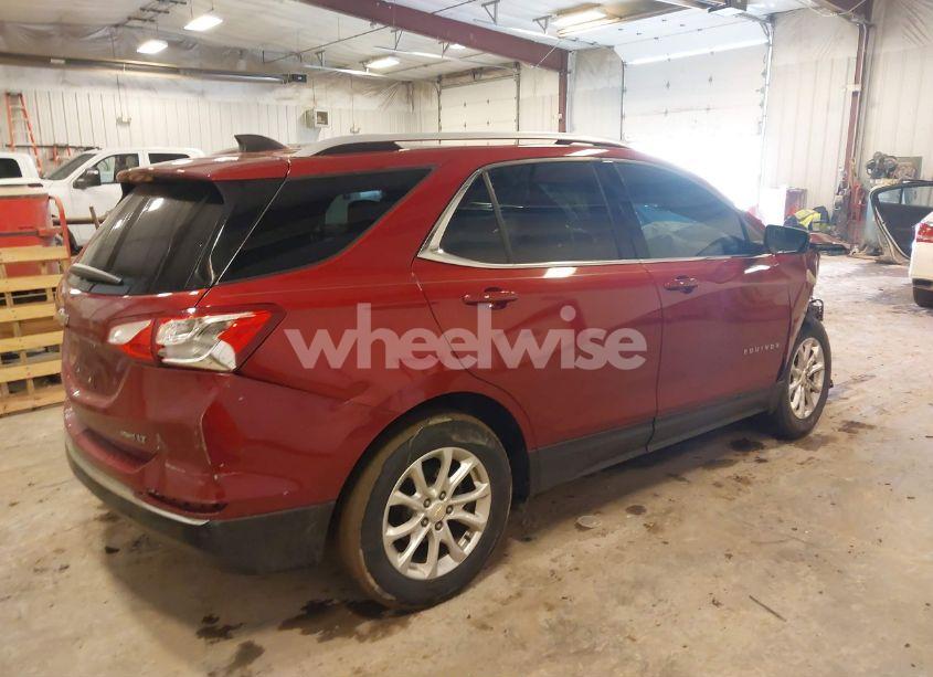 Photo 4 of 2019 Chevrolet Equinox LT (VIN 2GNAXUEV2K6112697)