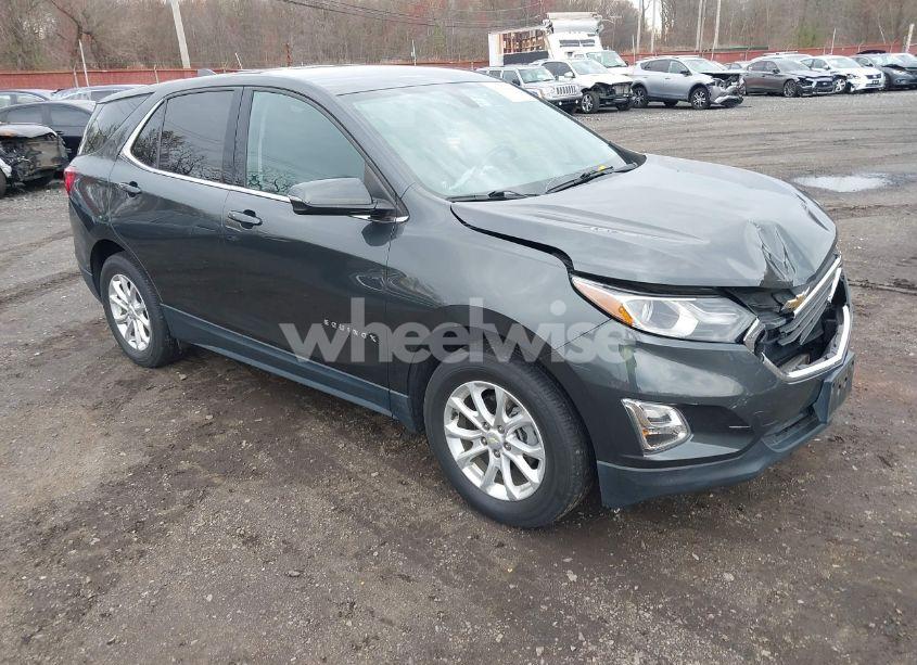 2019 Chevrolet Equinox LT (VIN 2GNAXUEV2K6173922) main photo