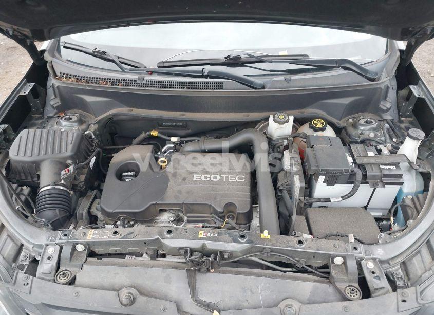 Photo 10 of 2019 Chevrolet Equinox LT (VIN 2GNAXUEV2K6173922)