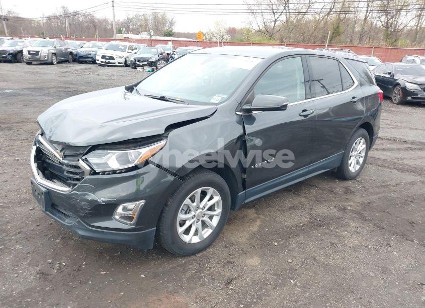 Photo 2 of 2019 Chevrolet Equinox LT (VIN 2GNAXUEV2K6173922)