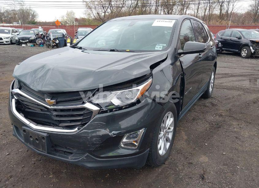Photo 6 of 2019 Chevrolet Equinox LT (VIN 2GNAXUEV2K6173922)
