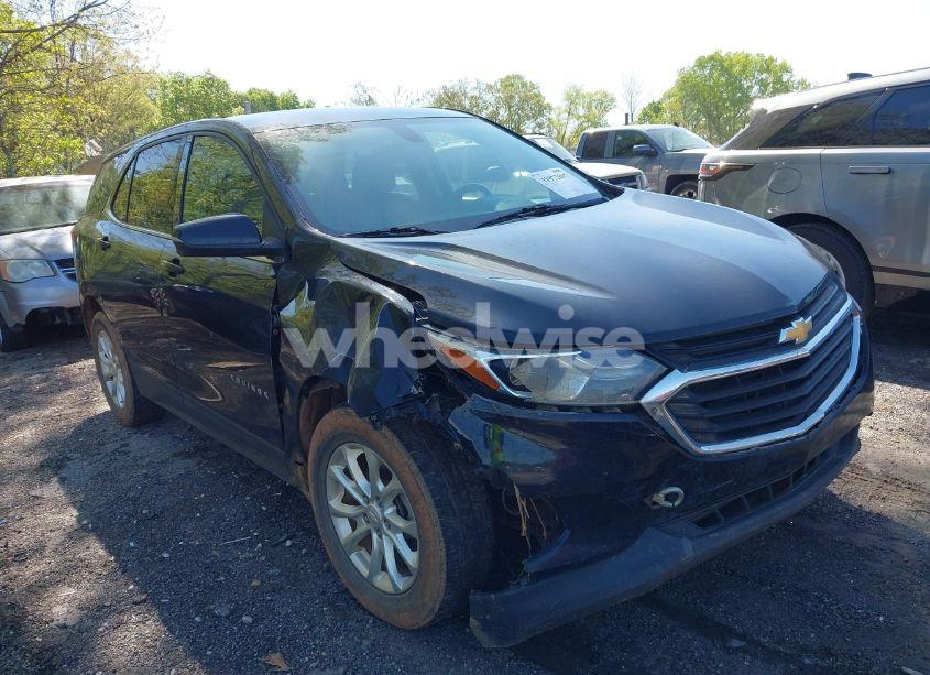2019 Chevrolet Equinox LT (VIN 2GNAXUEV2K6189571) main photo