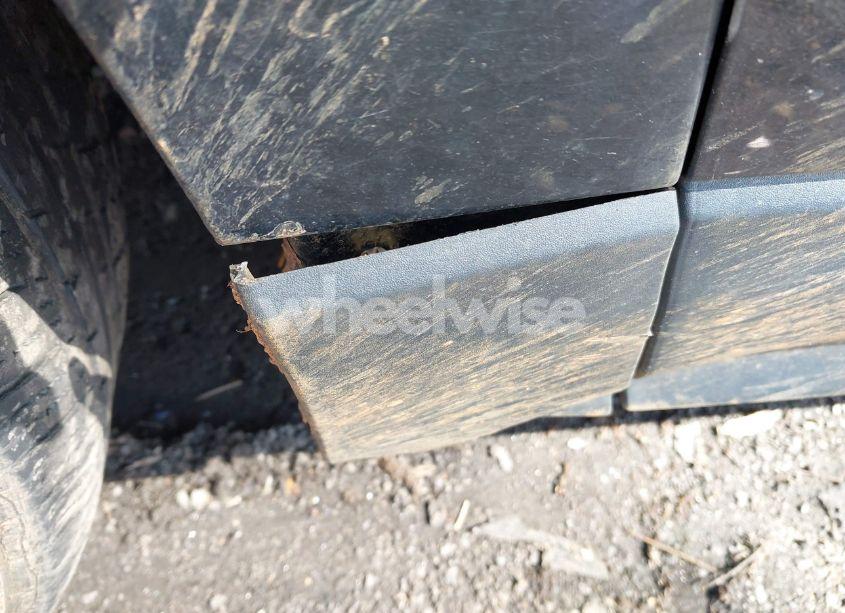 Photo 19 of 2019 Chevrolet Equinox LT (VIN 2GNAXUEV2K6189571)