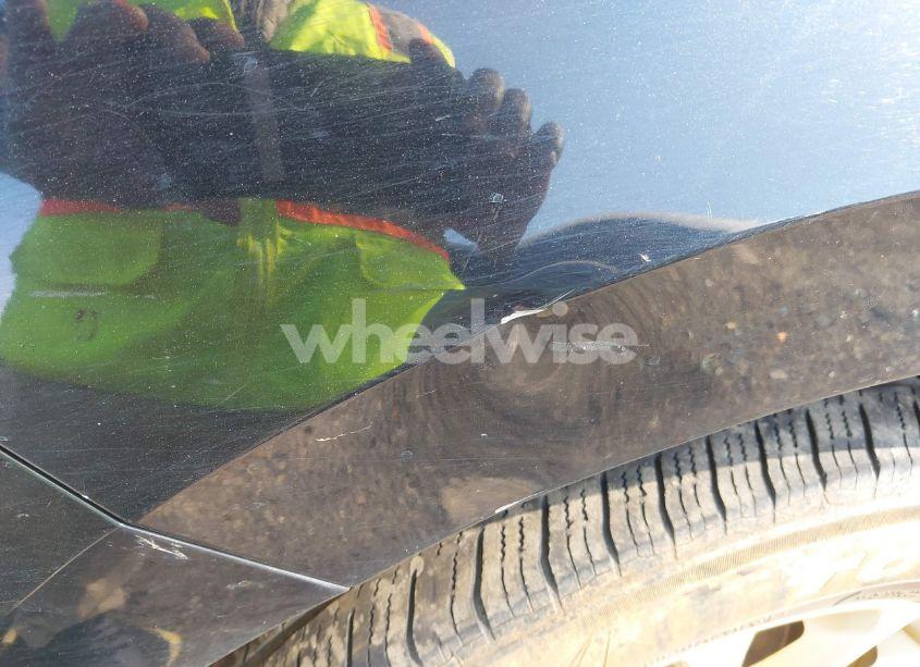 Photo 21 of 2019 Chevrolet Equinox LT (VIN 2GNAXUEV2K6189571)