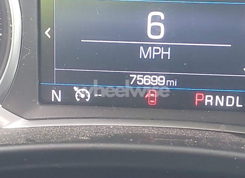 Photo 15 of 2019 Chevrolet Equinox LT (VIN 2GNAXUEV2K6235836)