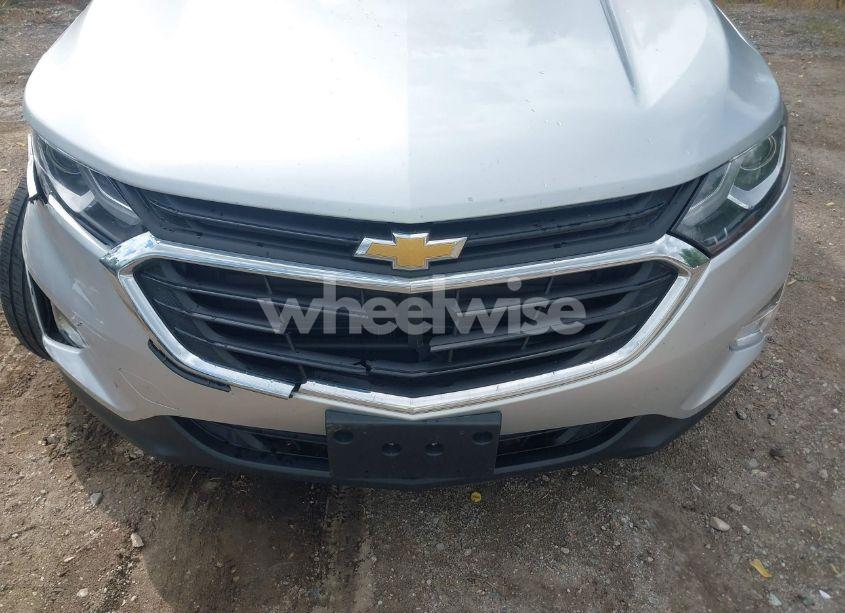 Photo 17 of 2019 Chevrolet Equinox LT (VIN 2GNAXUEV2K6235836)