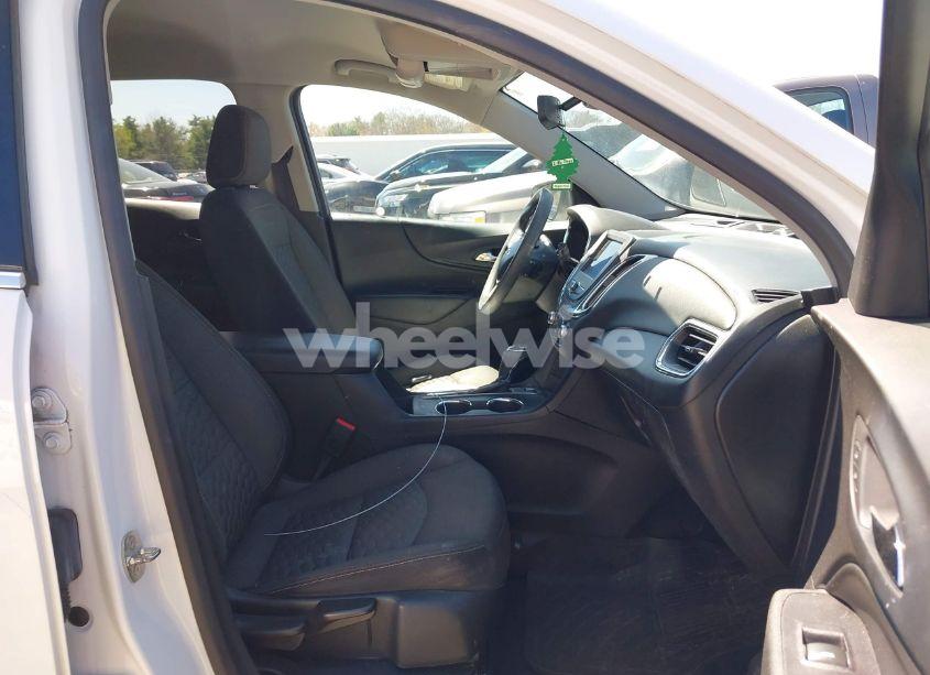 Photo 5 of 2020 Chevrolet Equinox AWD LT 1.5L TURBO (VIN 2GNAXUEV2L6105704)