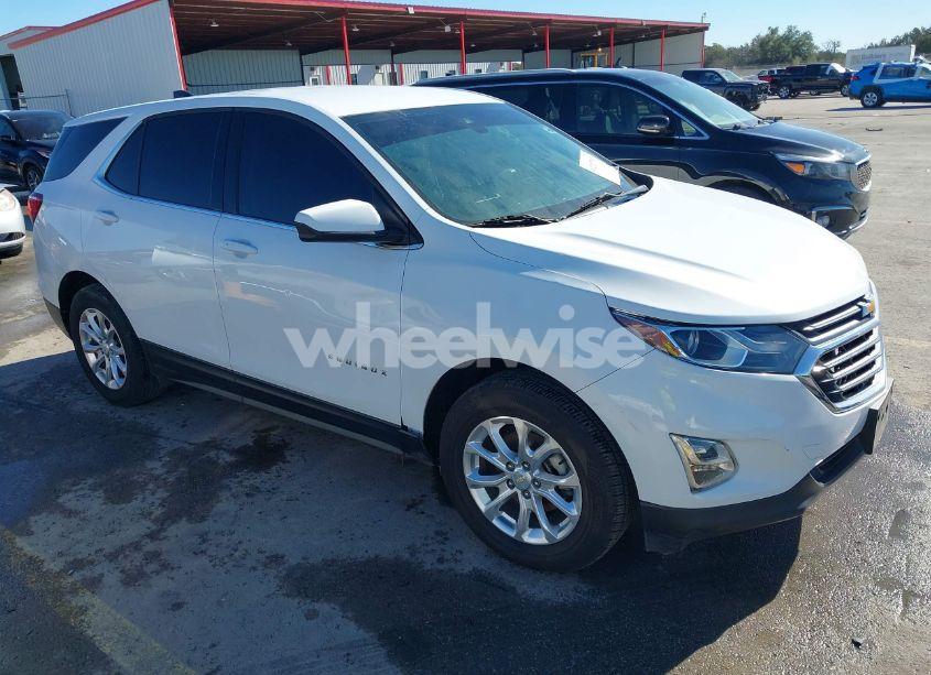 2020 Chevrolet Equinox LT (VIN 2GNAXUEV2L6208430) main photo