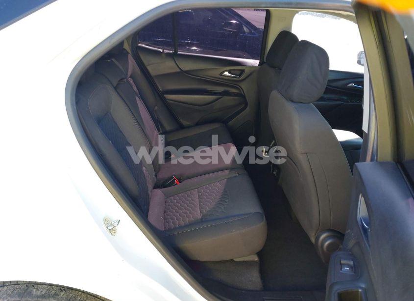 Photo 8 of 2020 Chevrolet Equinox LT (VIN 2GNAXUEV2L6208430)