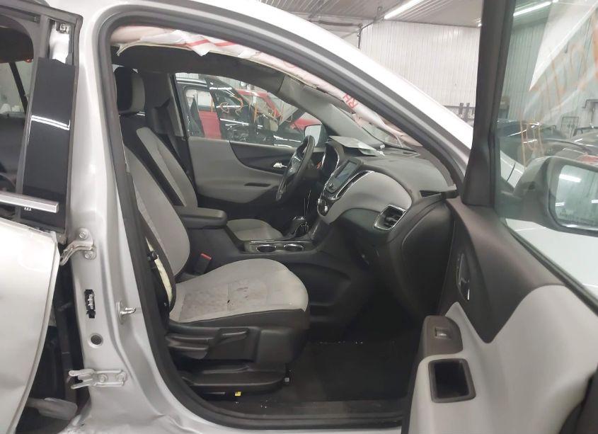 Photo 5 of 2020 Chevrolet Equinox AWD LT 1.5L TURBO (VIN 2GNAXUEV2L6221842)