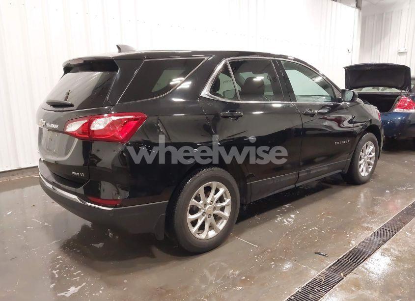 Photo 4 of 2020 Chevrolet Equinox AWD LT 1.5L TURBO (VIN 2GNAXUEV2L6227253)