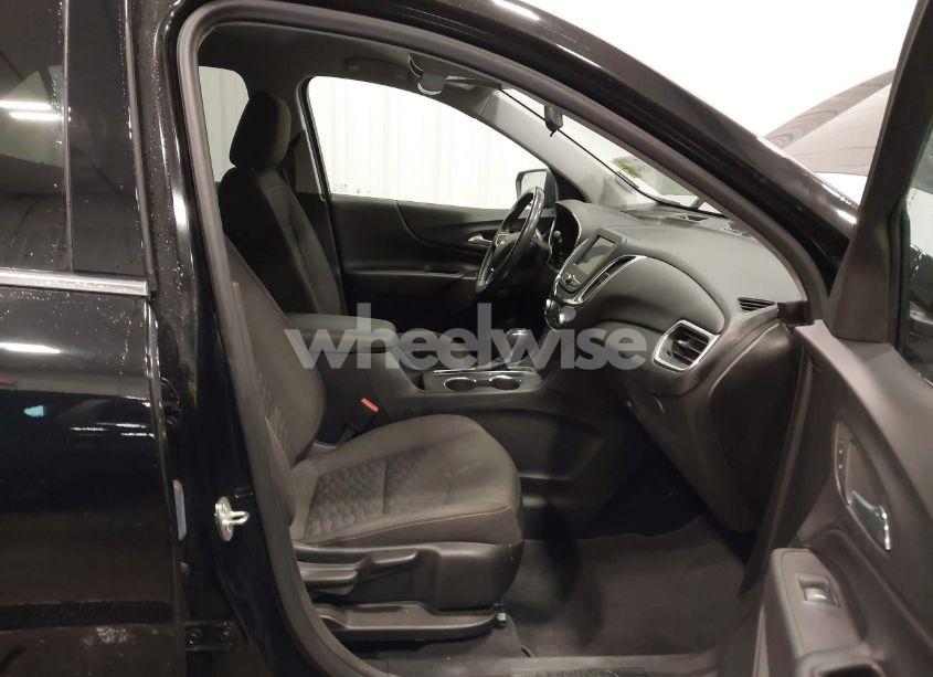 Photo 5 of 2020 Chevrolet Equinox AWD LT 1.5L TURBO (VIN 2GNAXUEV2L6227253)