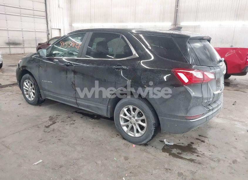 Photo 3 of 2021 Chevrolet Equinox AWD LT (VIN 2GNAXUEV2M6139109)