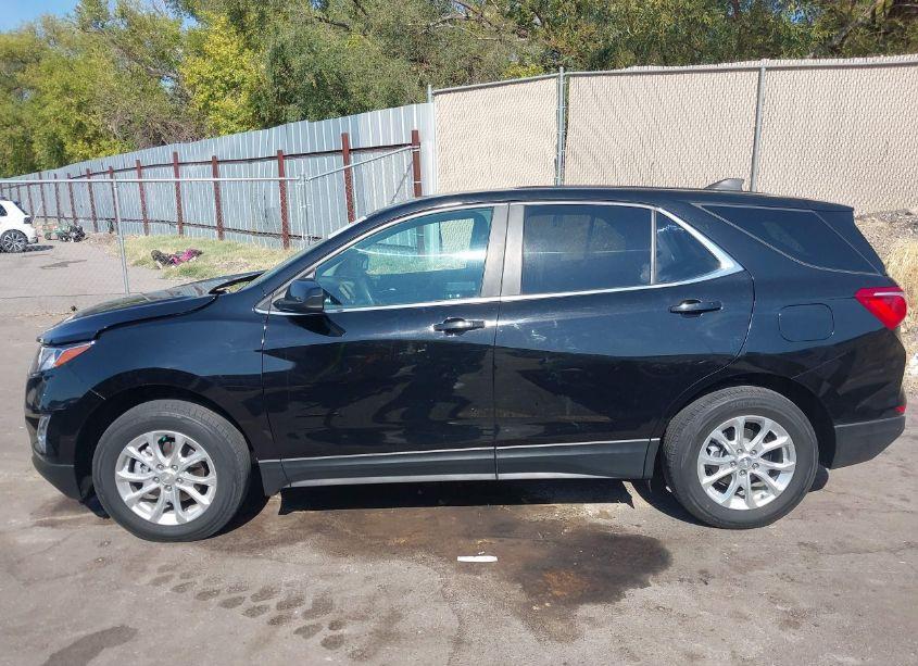 Photo 15 of 2021 Chevrolet Equinox AWD LT (VIN 2GNAXUEV2M6150031)