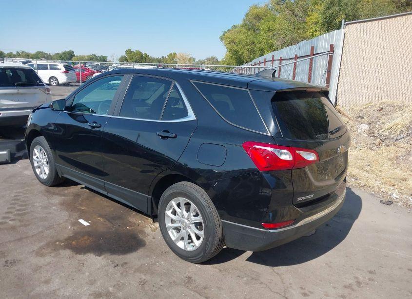 Photo 3 of 2021 Chevrolet Equinox AWD LT (VIN 2GNAXUEV2M6150031)