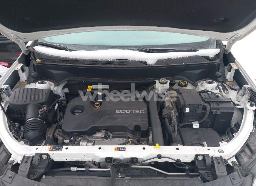 Photo 10 of 2019 Chevrolet Equinox LT (VIN 2GNAXUEV3K6196500)