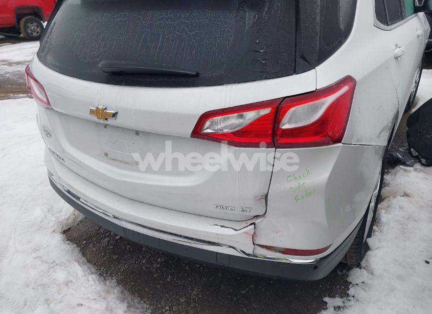 Photo 6 of 2019 Chevrolet Equinox LT (VIN 2GNAXUEV3K6196500)