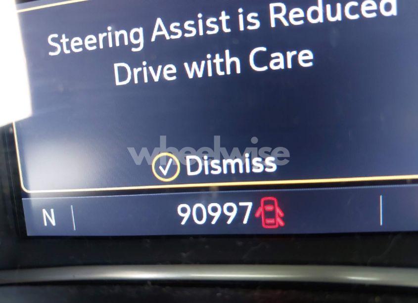 Photo 15 of 2019 Chevrolet Equinox LT (VIN 2GNAXUEV3K6201758)