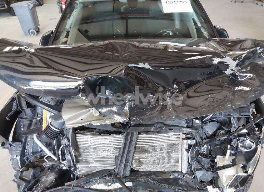 Photo 10 of 2019 Chevrolet Equinox LT (VIN 2GNAXUEV3K6228796)