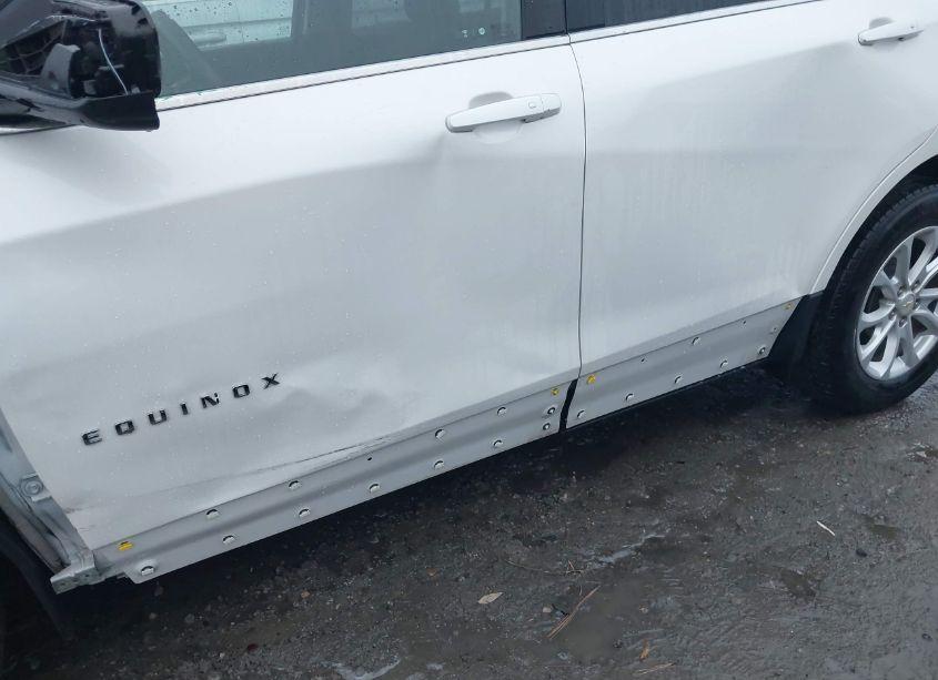 Photo 17 of 2019 Chevrolet Equinox LT (VIN 2GNAXUEV3K6250538)