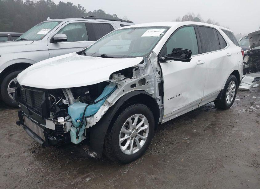 Photo 2 of 2019 Chevrolet Equinox LT (VIN 2GNAXUEV3K6250538)