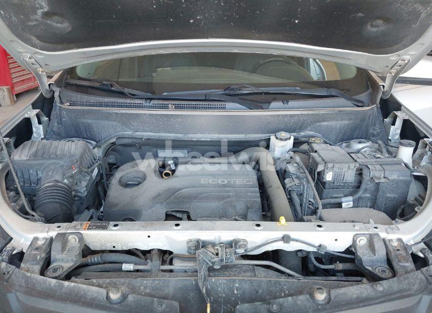 Photo 10 of 2019 Chevrolet Equinox LT (VIN 2GNAXUEV3K6307224)