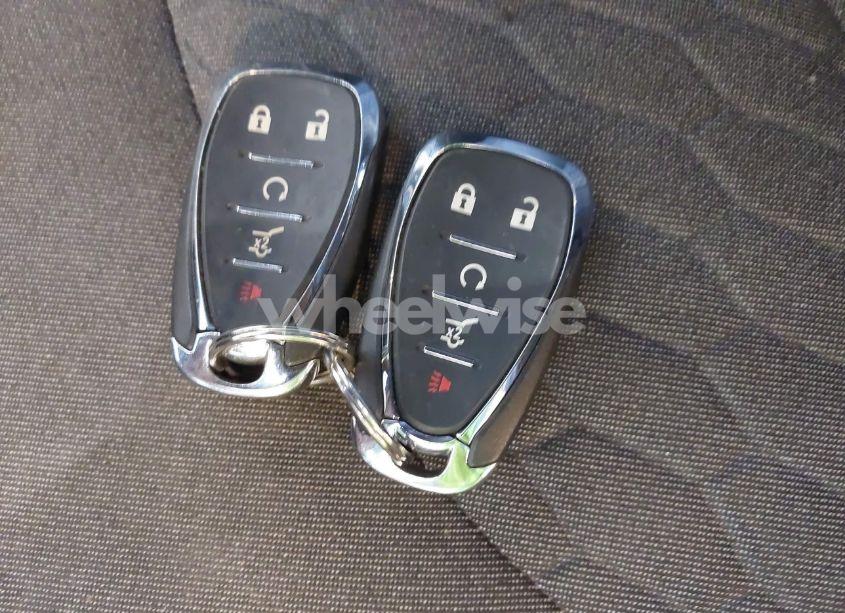 Photo 11 of 2019 Chevrolet Equinox LT (VIN 2GNAXUEV3K6307224)