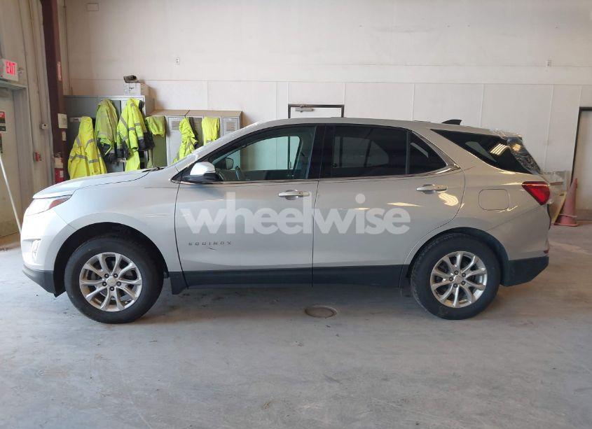 Photo 14 of 2019 Chevrolet Equinox LT (VIN 2GNAXUEV3K6307224)