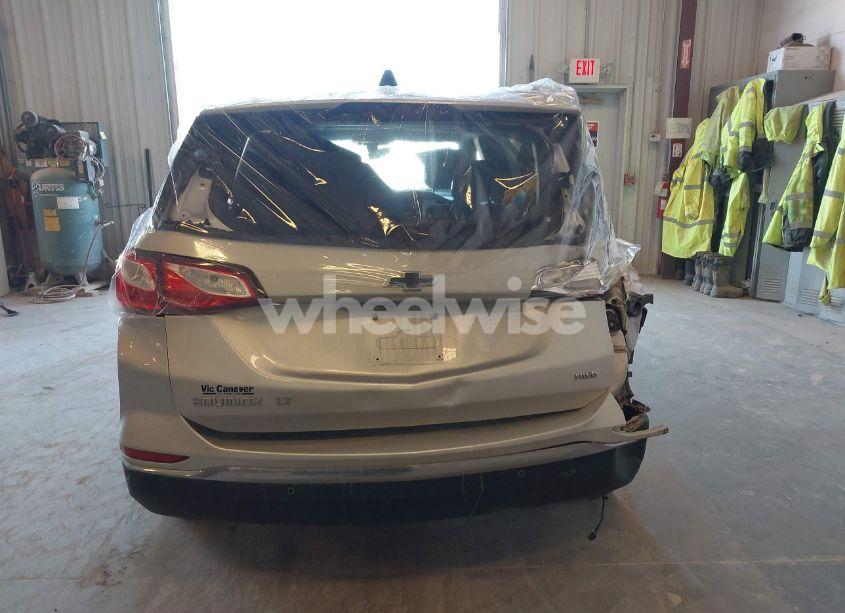 Photo 16 of 2019 Chevrolet Equinox LT (VIN 2GNAXUEV3K6307224)