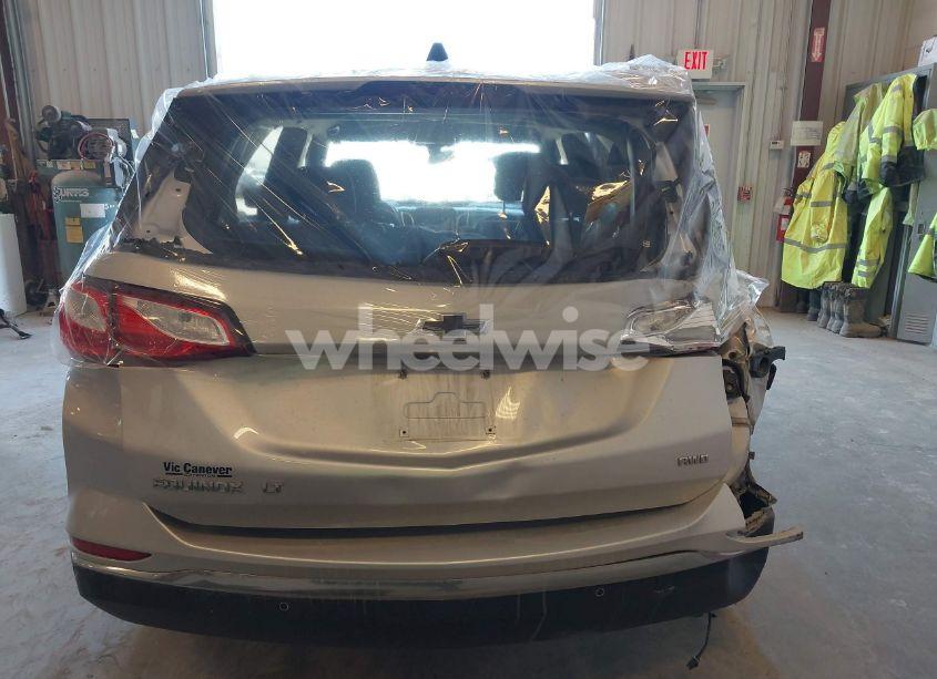 Photo 6 of 2019 Chevrolet Equinox LT (VIN 2GNAXUEV3K6307224)