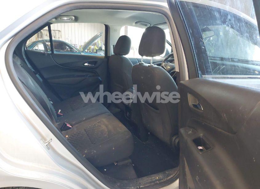 Photo 8 of 2019 Chevrolet Equinox LT (VIN 2GNAXUEV3K6307224)