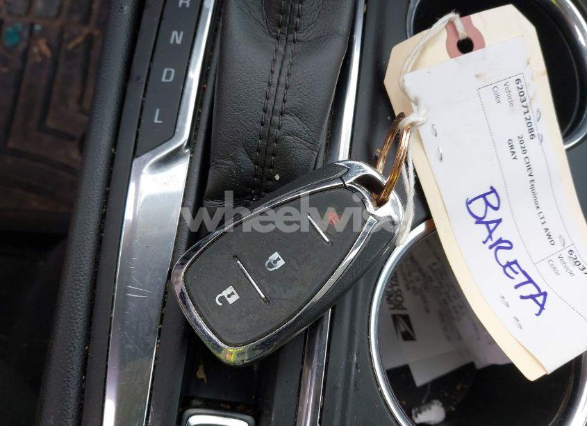 Photo 11 of 2020 Chevrolet Equinox AWD LT 1.5L TURBO (VIN 2GNAXUEV3L6228816)