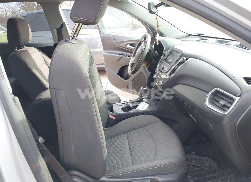 Photo 5 of 2020 Chevrolet Equinox AWD LT 1.5L TURBO (VIN 2GNAXUEV3L6228816)