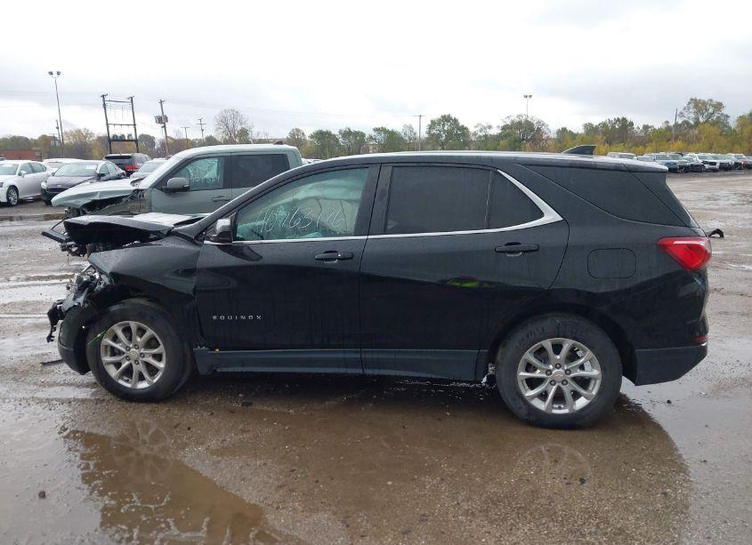 Photo 13 of 2021 Chevrolet Equinox AWD LT (VIN 2GNAXUEV3M6104532)