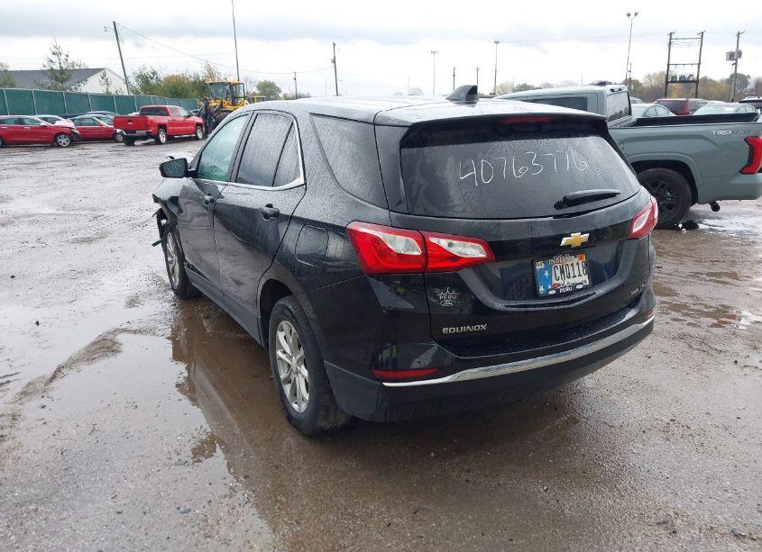 Photo 3 of 2021 Chevrolet Equinox AWD LT (VIN 2GNAXUEV3M6104532)