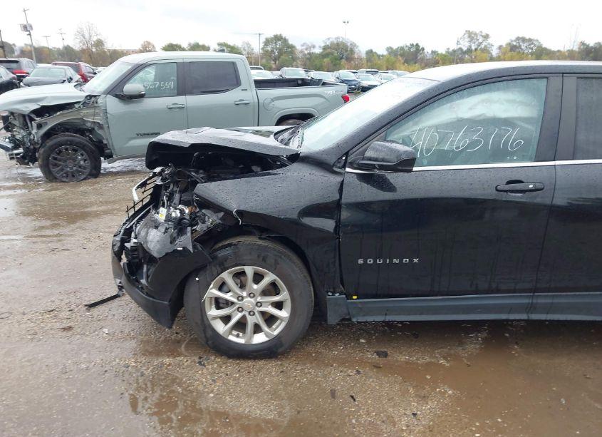 Photo 6 of 2021 Chevrolet Equinox AWD LT (VIN 2GNAXUEV3M6104532)