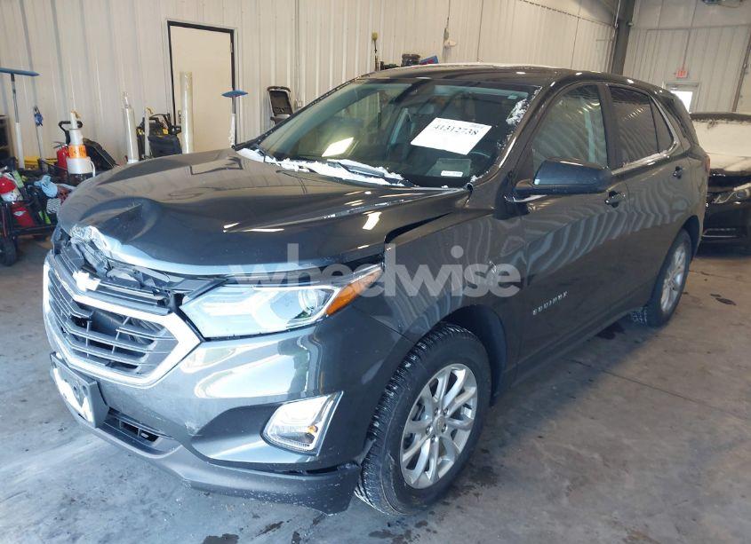 Photo 2 of 2021 Chevrolet Equinox AWD LT (VIN 2GNAXUEV3M6122593)
