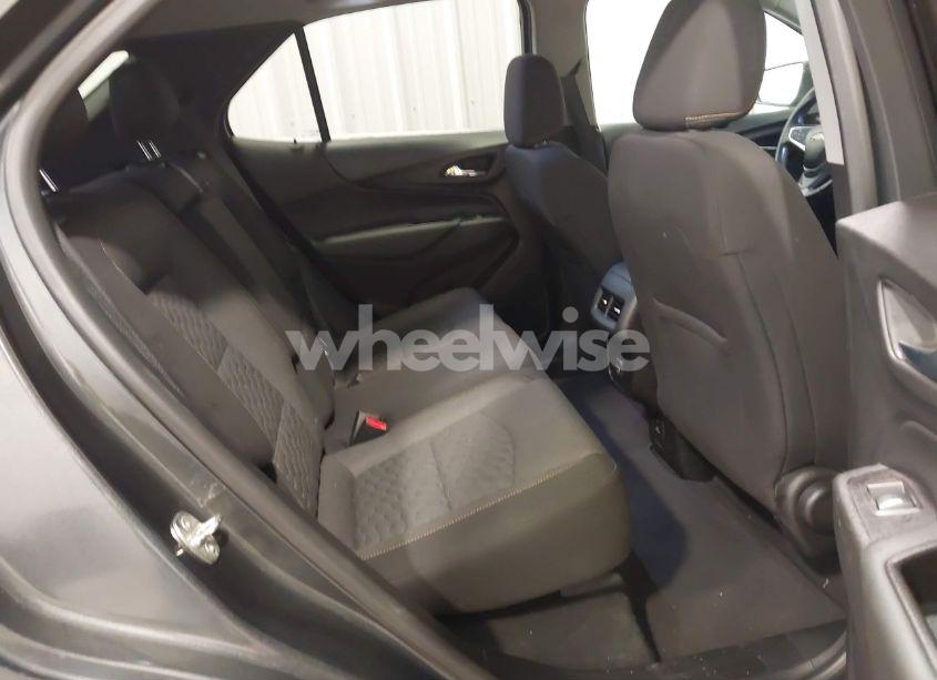 Photo 8 of 2021 Chevrolet Equinox AWD LT (VIN 2GNAXUEV3M6122593)