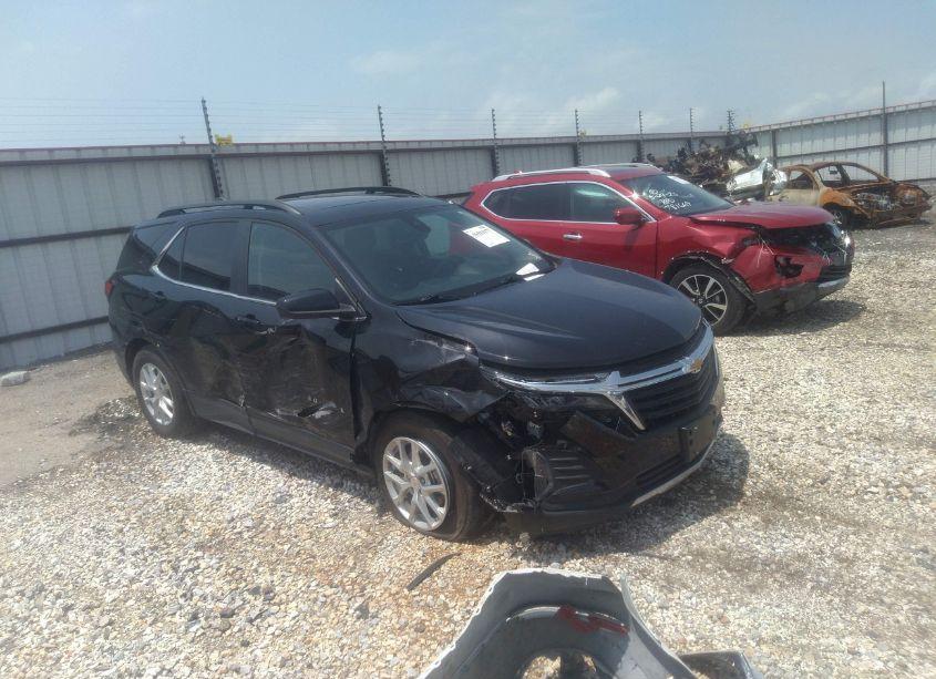 2022 Chevrolet Equinox AWD LT (VIN 2GNAXUEV3N6102538) main photo
