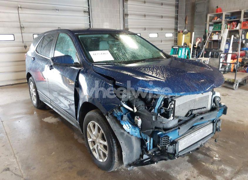 2022 Chevrolet Equinox AWD LT (VIN 2GNAXUEV3N6113863) main photo