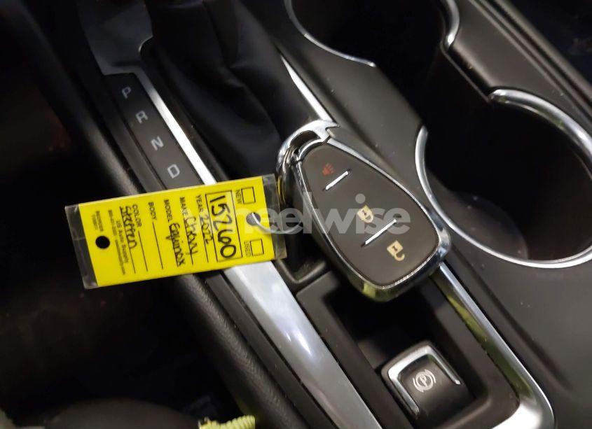 Photo 11 of 2022 Chevrolet Equinox AWD LT (VIN 2GNAXUEV3N6113863)