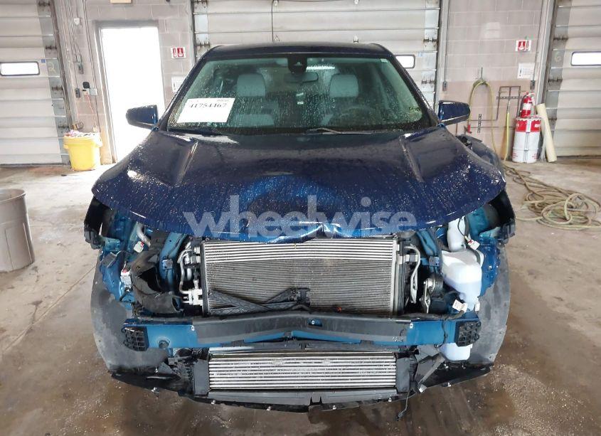 Photo 13 of 2022 Chevrolet Equinox AWD LT (VIN 2GNAXUEV3N6113863)