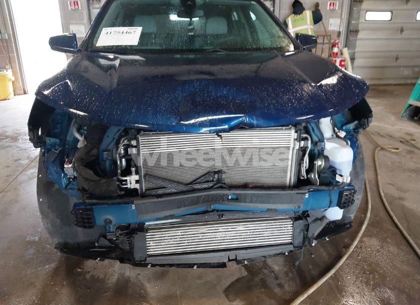 Photo 6 of 2022 Chevrolet Equinox AWD LT (VIN 2GNAXUEV3N6113863)