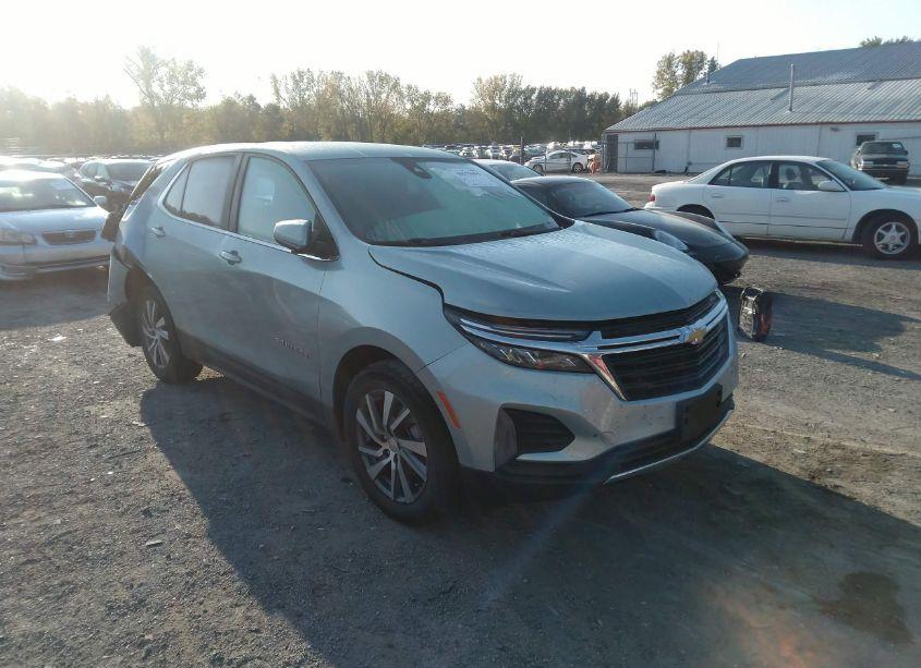 2022 Chevrolet Equinox AWD LT (VIN 2GNAXUEV3N6132249) main photo