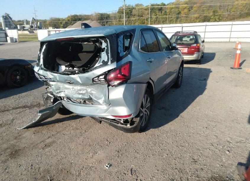 Photo 4 of 2022 Chevrolet Equinox AWD LT (VIN 2GNAXUEV3N6132249)